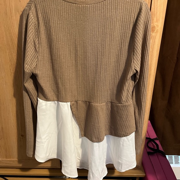 Light weight sweater from SHEIN - Picture 2 of 2